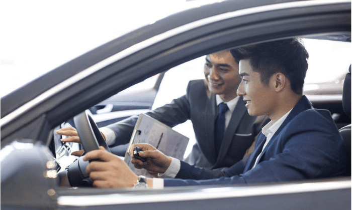 特斯拉關(guān)閉中國(guó)門(mén)店,新模式下汽車銷售要失業(yè)?